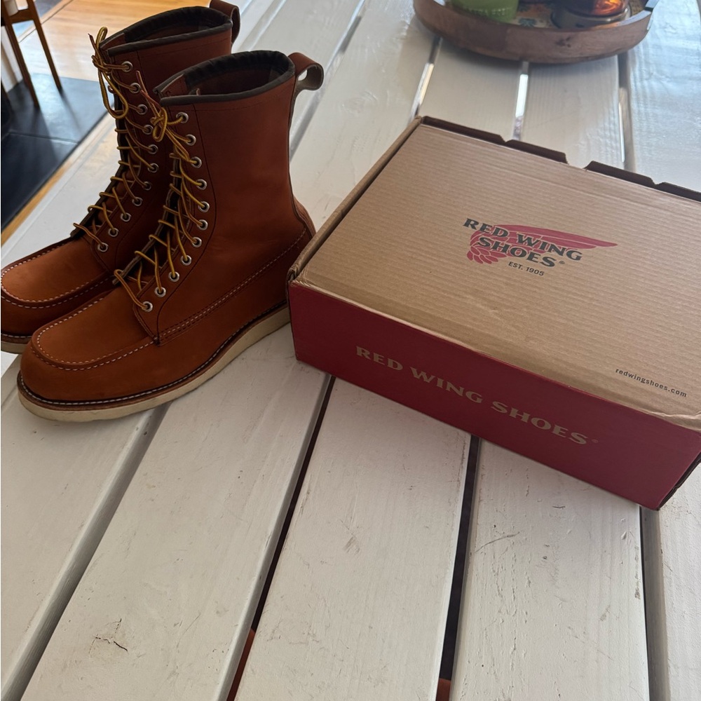 8-INCH CLASSIC MOC® #877 Size 12D - Picture 2 of 13